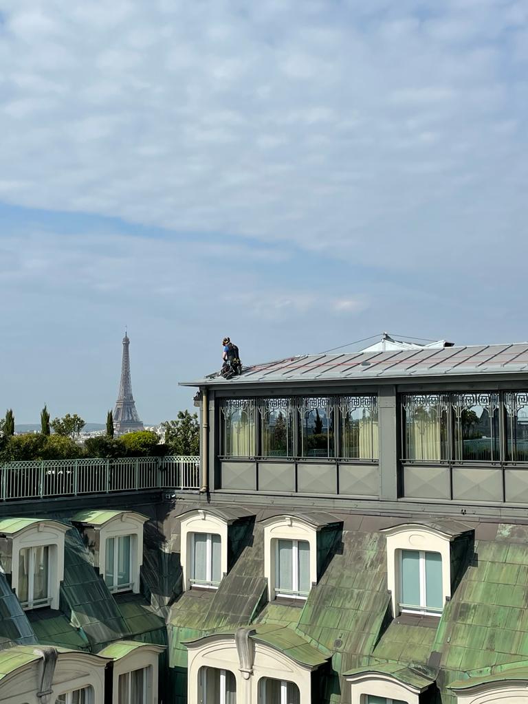Hôtel Le Meurice - Entretien de la terrasse et des gouttières